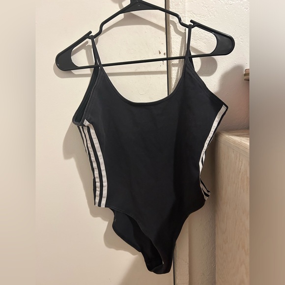 Adidas body suit - Picture 1 of 2